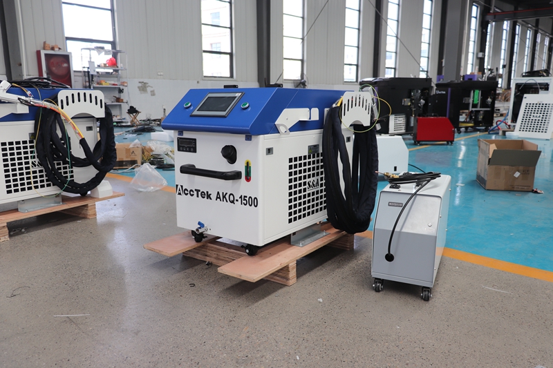 Rust Clean Metal Cleaning 1000 - огляд і ціна Fiber Laser Cleaning Machine 1000W
